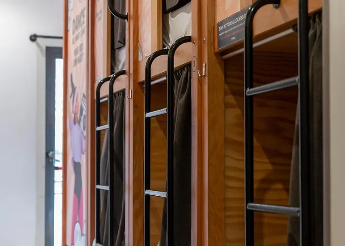 旅馆 Wot Nomad Social *