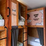 旅馆 Wot Nomad Social