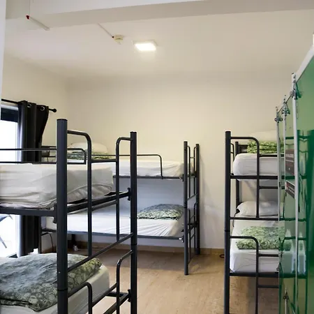 Wot Nomad Social Hostel *