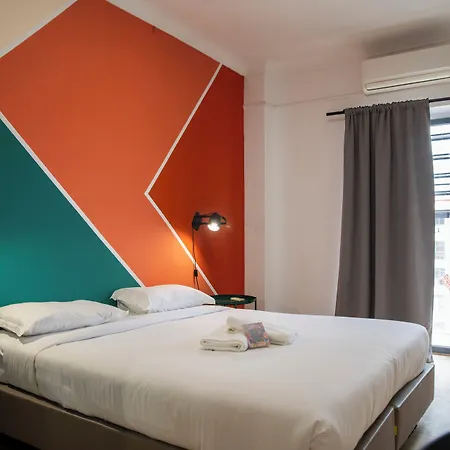 Wot Nomad Social Hostel *