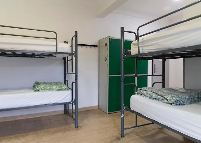 Wot Nomad Social Hostel *