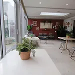 Hostel Wot Nomad Social