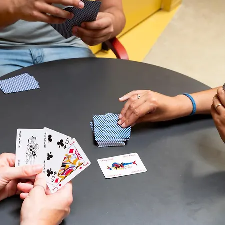 Auberge de jeunesse Wot Nomad Social *