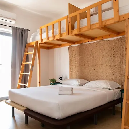 Auberge de jeunesse Wot Nomad Social *